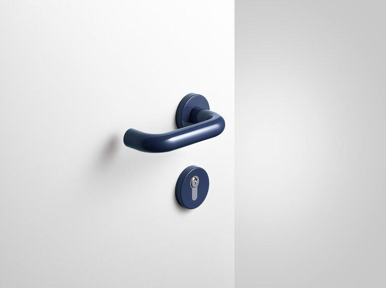 Béquille de porte HEWI bleu acier Béquille de porte avec rosace à clé en polyamide de couleur bleu acier